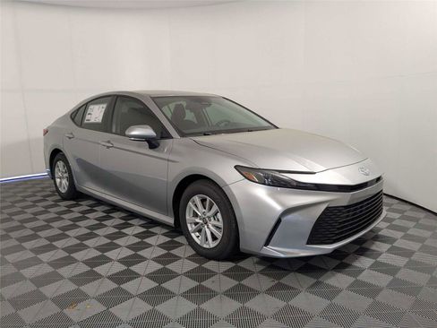 New 2026 Toyota Camry LE FWD image 4
