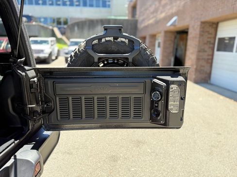 Used 2025 Jeep Wrangler Unlimited Sport AWD/4WD image 24