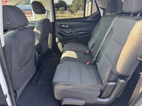 Used 2019 Chevrolet Traverse LS FWD image 19
