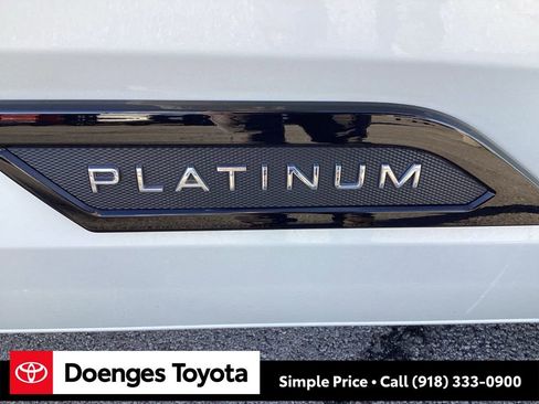 Used 2024 Toyota Sequoia Platinum image 27