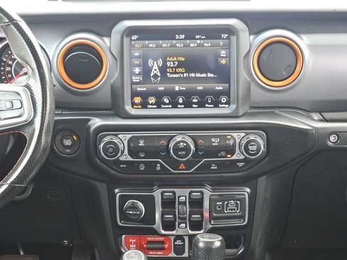 Used 2022 Jeep Gladiator Mojave w/ LED Lighting Group AWD/4WD image 19