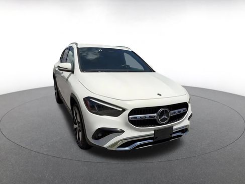 Used 2025 Mercedes-Benz GLA 250 image 3