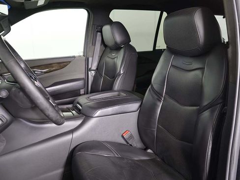 Used 2020 Cadillac Escalade Platinum AWD/4WD image 32