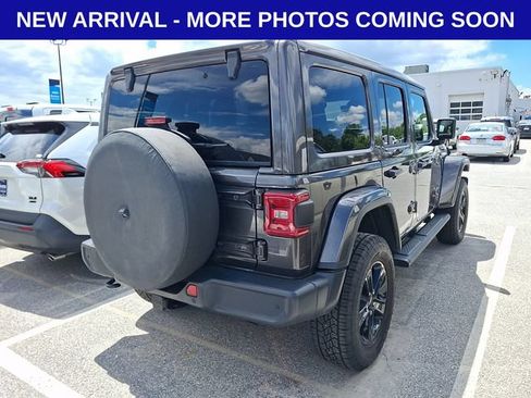 Used 2020 Jeep Wrangler Unlimited Sahara AWD/4WD image 8