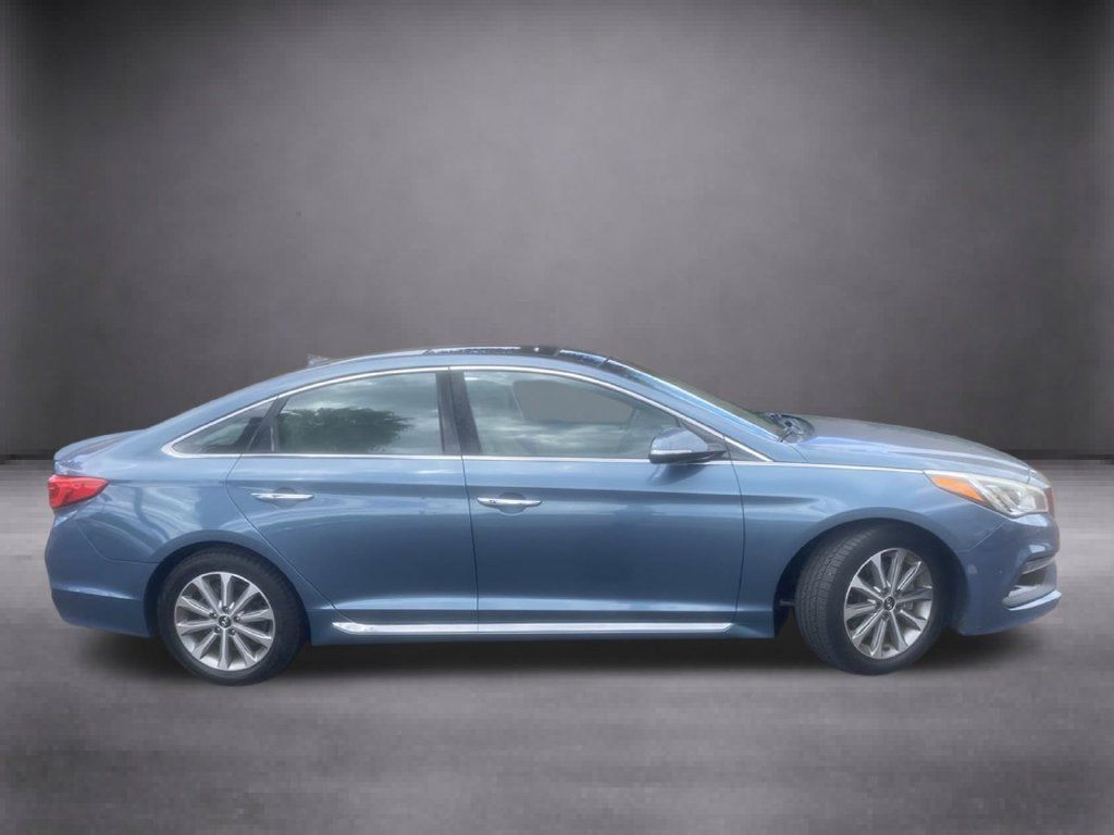 Used 2016 Hyundai Sonata Limited w/ Option Group 05 FWD image 8