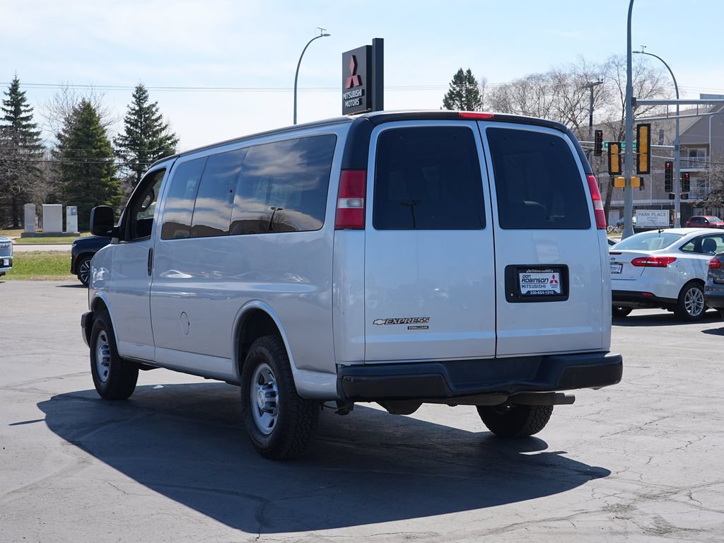Used 2016 Chevrolet Express 2500 LS RWD image 5
