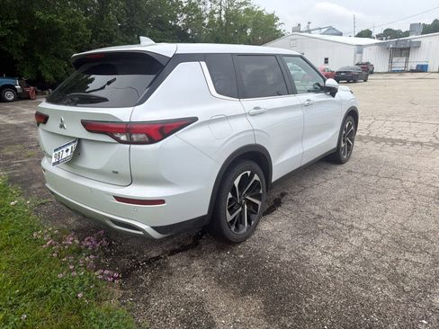 Used 2024 Mitsubishi Outlander SE FWD image 5