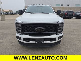Used 2025 Ford F250 Lariat w/ Lariat Ultimate Package AWD/4WD video 2
