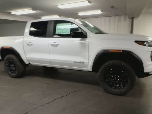 New 2026 GMC Canyon Elevation w/ Convenience Package image 36