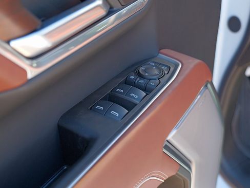 New 2026 GMC Sierra 2500 Denali Ultimate w/ Max Trailering Package image 18