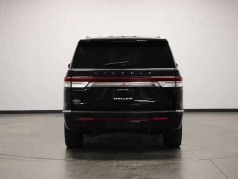Used 2023 Lincoln Navigator L Reserve AWD/4WD image 7