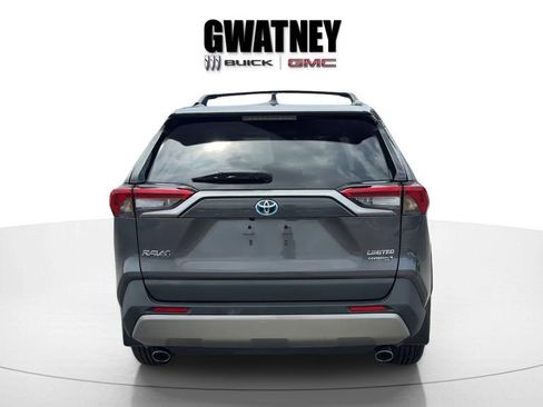 Used 2022 Toyota RAV4 Limited AWD/4WD image 5
