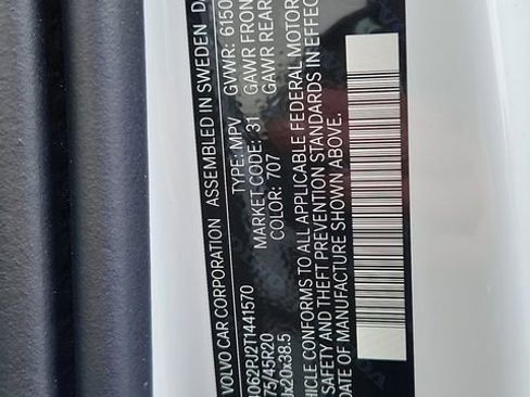 New 2026 Volvo XC90 B6 Core image 24