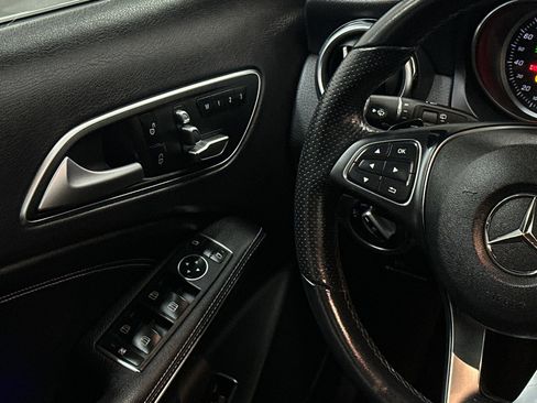 Used 2020 Mercedes-Benz GLA 250 4MATIC image 18