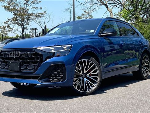 Used 2025 Audi SQ8 Prestige w/ Prestige Package AWD/4WD image 1