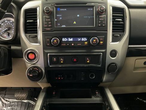 Used 2017 Nissan Titan SV AWD/4WD image 20