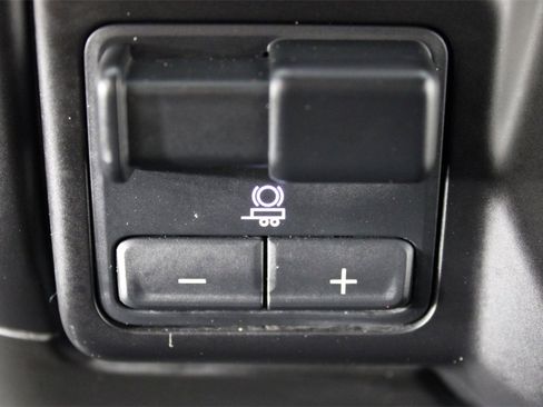 Used 2023 GMC Sierra 3500 SLE w/ SLE Convenience Package image 25