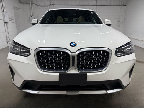 Used 2023 BMW X4 xDrive30i w/ Premium Package AWD/4WD image 2