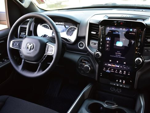 New 2026 RAM 1500 Big Horn AWD/4WD image 33