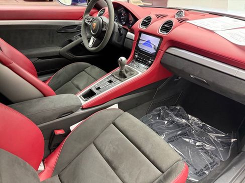 Used 2022 Porsche 718 Boxster Spyder image 26