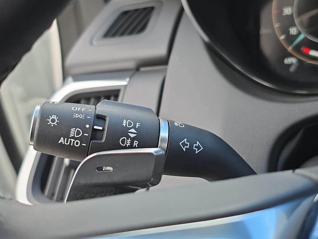Used 2024 Jaguar E-PACE R-Dynamic SE AWD/4WD image 26