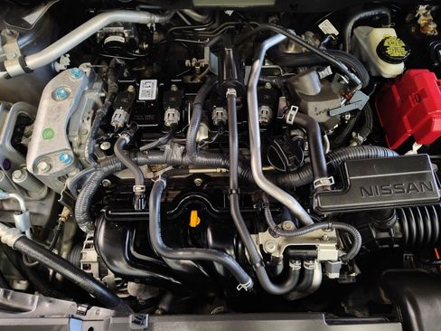 Used 2020 Nissan Sentra SR w/ Premium Package FWD image 32