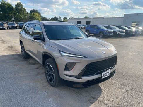 New 2026 Buick Enclave Sport Touring w/ Power Package image 8