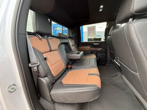 Used 2021 Chevrolet Silverado 3500 High Country w/ Z71 Off-Road Package AWD/4WD image 39