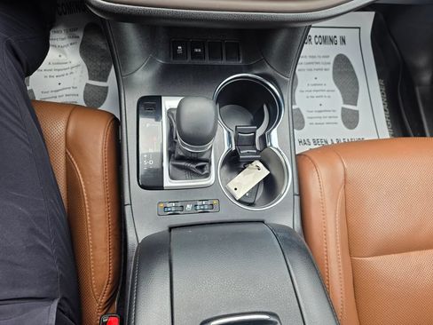 Used 2017 Toyota Highlander Limited w/ Protection Package #3 FWD image 20