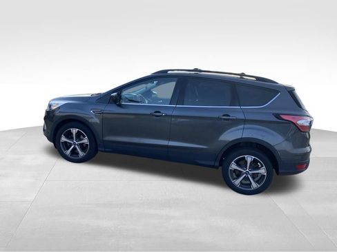 Used 2018 Ford Escape SEL w/ Ford Safe & Smart Package FWD image 20