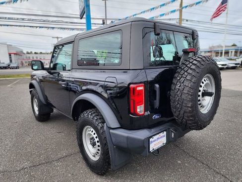 Used 2022 Ford Bronco 2-Door AWD/4WD image 3
