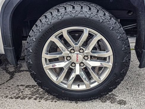 Used 2019 GMC Sierra 1500 SLT w/ SLT Premium Plus Package AWD/4WD image 7