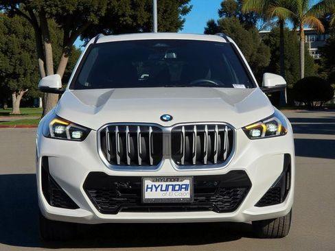 Used 2025 BMW X1 xDrive28i image 3