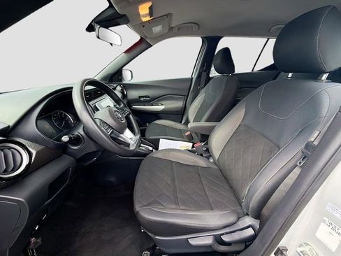 Used 2020 Nissan Kicks SV FWD image 19