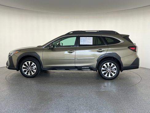 Certified 2025 Subaru Outback Limited AWD/4WD image 8