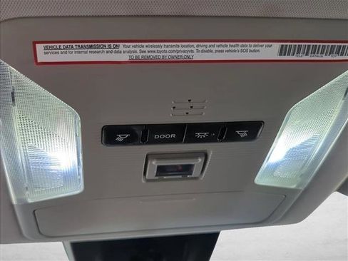 Used 2020 Toyota RAV4 LE image 16