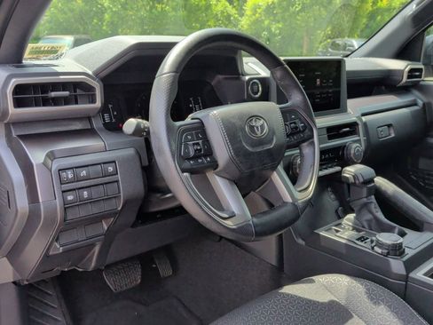 Used 2026 Toyota 4Runner SR5 AWD/4WD image 13