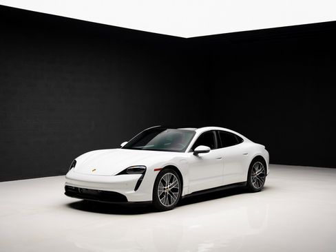 Used 2023 Porsche Taycan w/ Premium Package image 4