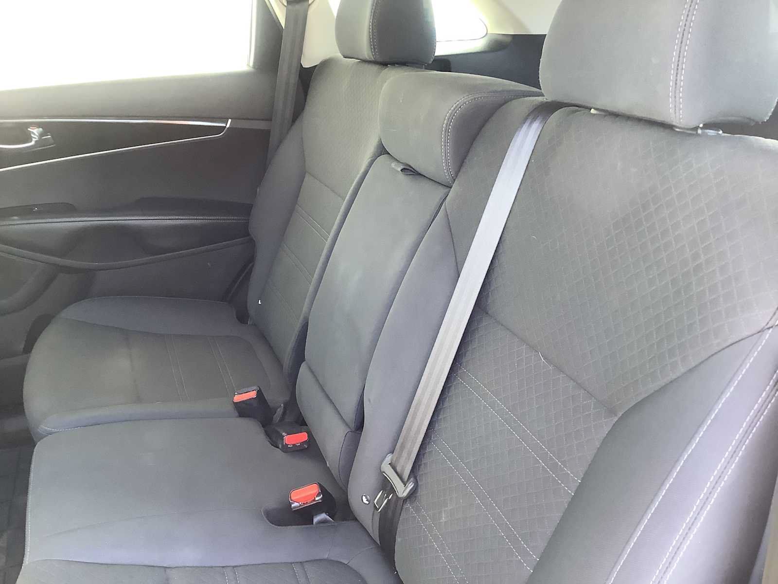 Used 2017 Kia Sorento AWD image 13