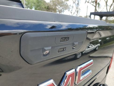 Used 2021 GMC Sierra 1500 SLT w/ SLT Premium Package image 7