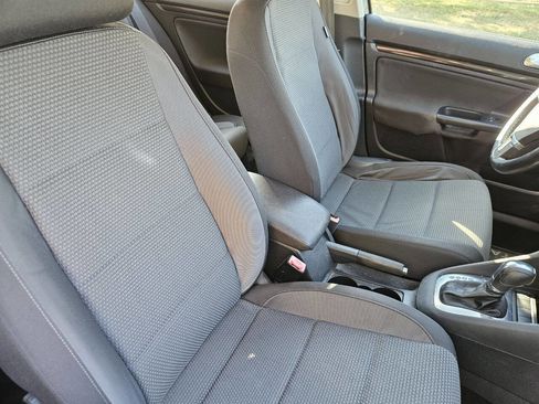 Used 2014 Volkswagen Jetta S FWD image 17