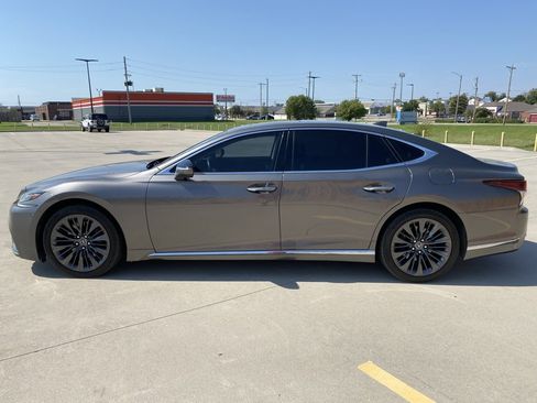 Used 2018 Lexus LS 500 AWD image 4