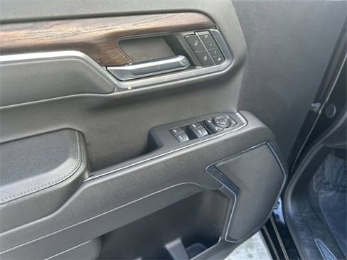 Used 2024 GMC Sierra 1500 SLT image 14