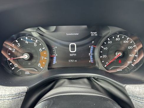 Used 2024 Jeep Compass Sport image 28