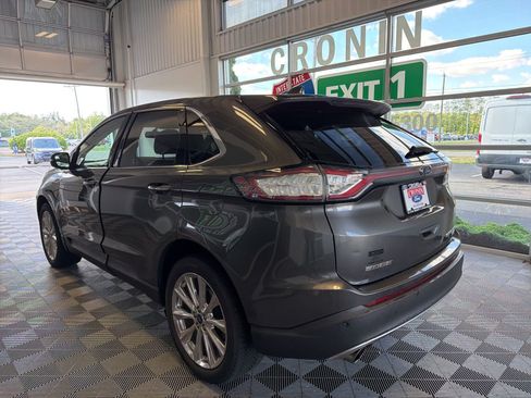 Used 2018 Ford Edge Titanium w/ Equipment Group 301A FWD image 4