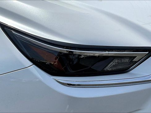 Used 2024 Toyota Grand Highlander XLE image 33