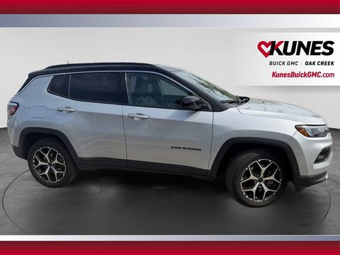 Used 2025 Jeep Compass Limited AWD/4WD image 6