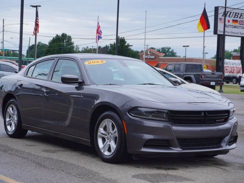 Used 2022 Dodge Charger SXT w/ Leather Interior Group image 9