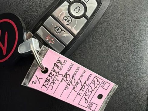 Used 2024 Ford Edge SEL w/ Convenience Package AWD/4WD image 30