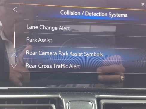 Used 2025 Chevrolet TrailBlazer LT w/ LT Cold Weather Package AWD/4WD image 12